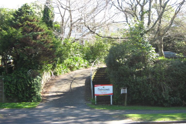 Photo of property in 32 Brooklands Road, Brooklands, New Plymouth, 4310