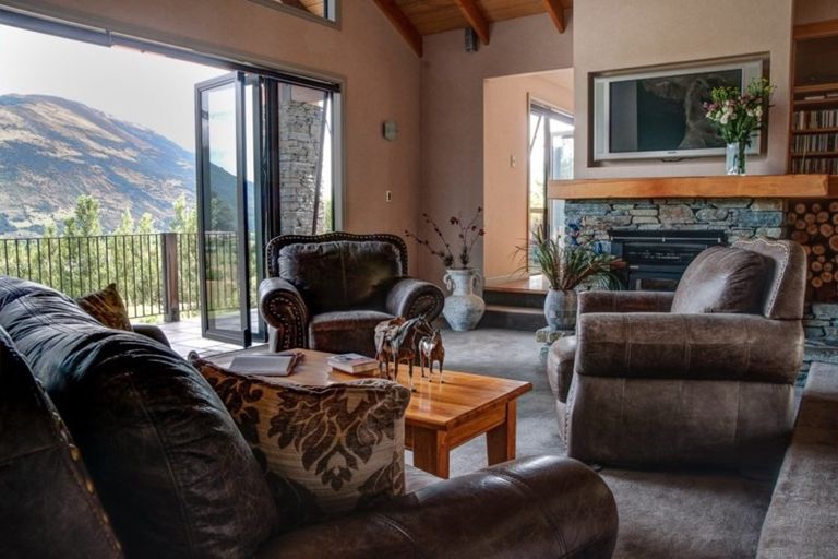 Photo of property in 41 Precipice Lane, Glenorchy, 9372