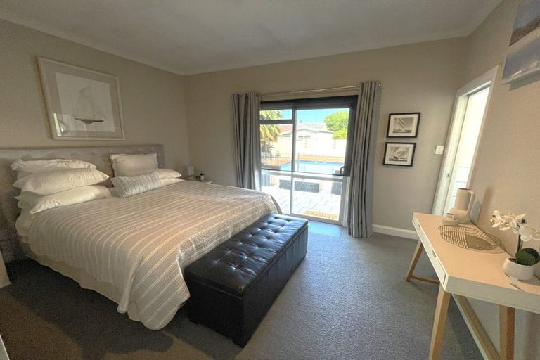 Photo of property in 1107 Caroline Road, Mayfair, Hastings, 4122