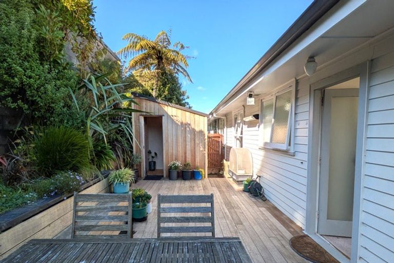 Photo of property in 1/30 London Road, Korokoro, Lower Hutt, 5012