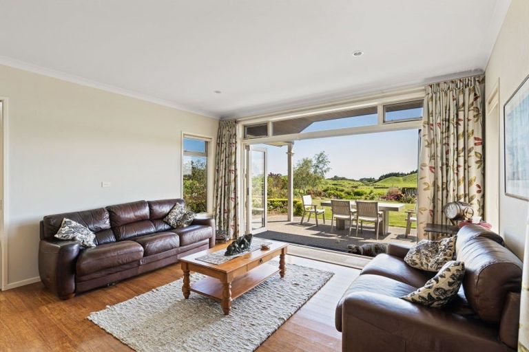 Photo of property in 111 Hurworth Road, Hurworth, New Plymouth, 4371