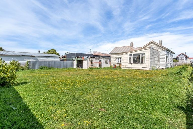 Photo of property in 14 Collingwood Street, Strathern, Invercargill, 9812