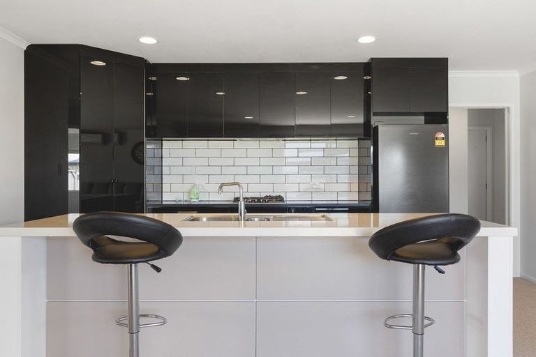 Photo of property in 11 Rawiri Drive, Bell Block, New Plymouth, 4312