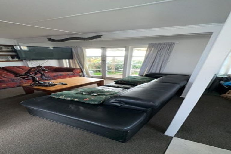 Photo of property in 4 James Mcleod Road, Shelly Beach, Helensville, 0874