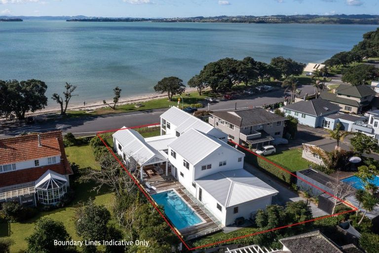 Photo of property in 15 Shelly Beach Parade, Cockle Bay, Auckland, 2014