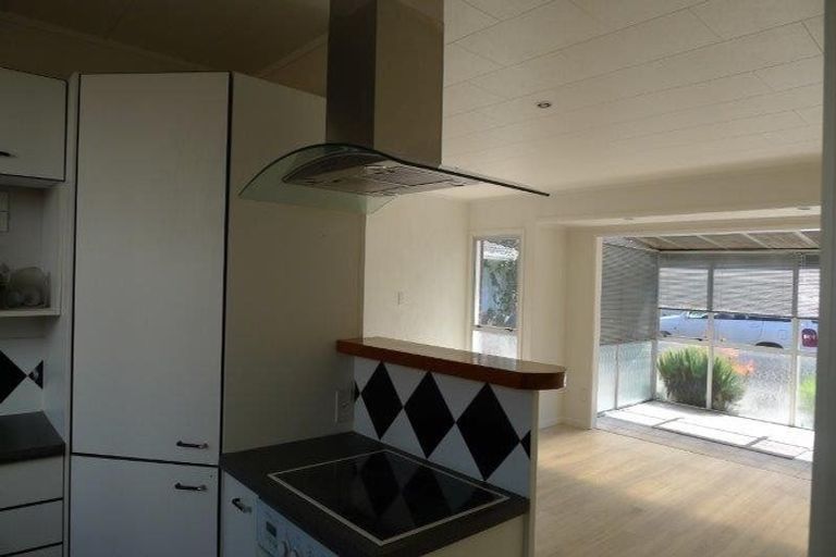 Photo of property in 2/274 Hibiscus Coast Highway, Orewa, 0931