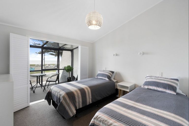 Photo of property in 461 Marine Parade, Napier South, Napier, 4110
