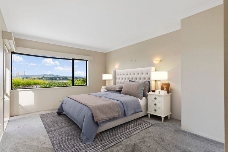 Photo of property in 220 Sandspit Road, Shelly Park, Auckland, 2014