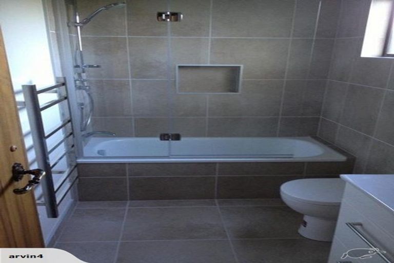 Photo of property in 52 Homebush Road, Khandallah, Wellington, 6035