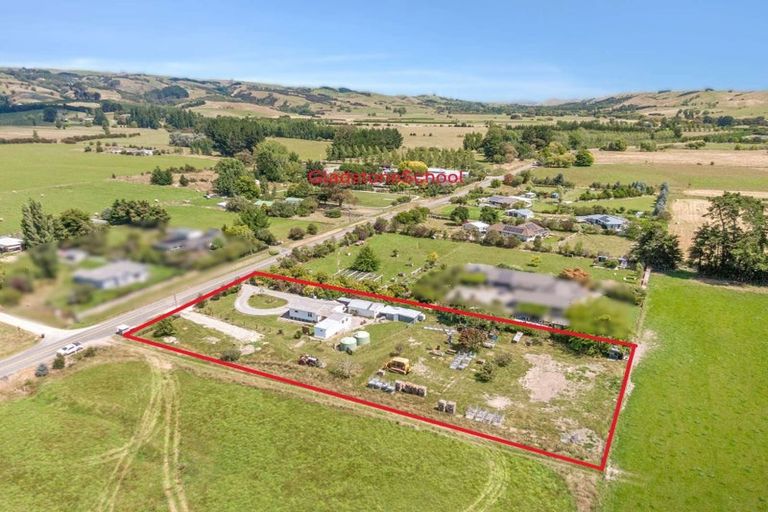Photo of property in 1440 Martinborough Masterton Road, Gladstone, Masterton, 5884