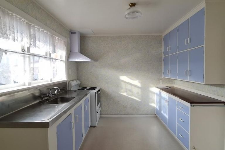 Photo of property in 82 Fraser Crescent, Elderslea, Upper Hutt, 5018