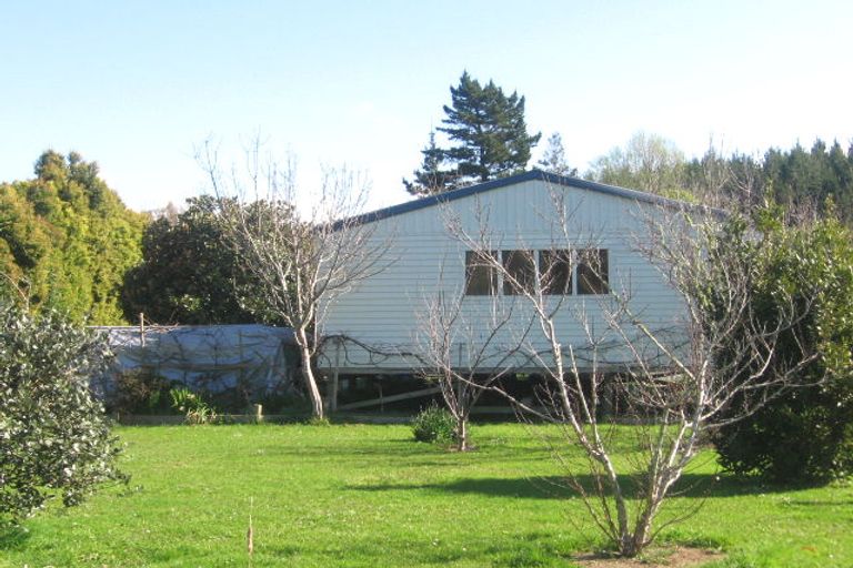 Photo of property in 17 Cemetery Road, Kuaotunu, Whitianga, 3592