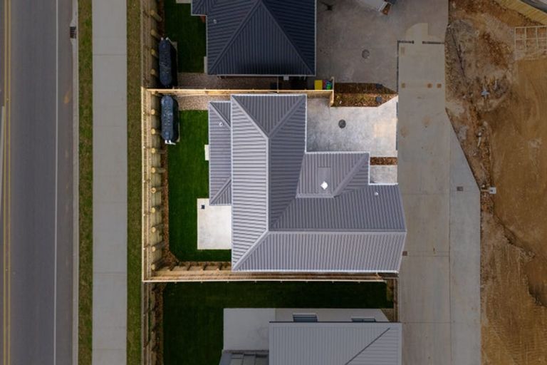 Photo of property in 60 Scenic Rise, Rototuna North, 3281