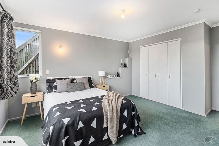 Photo of property in 97a Allington Road, Karori, Wellington, 6012