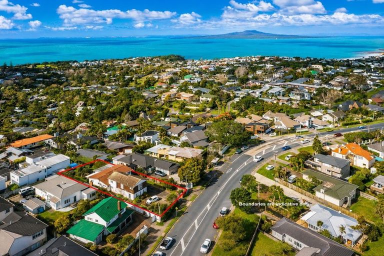 Photo of property in 211 East Coast Road, Castor Bay, Auckland, 0620