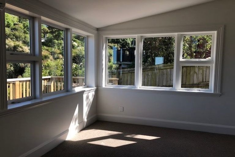 Photo of property in 75 Saint Davids Street, Lyttelton, 8082