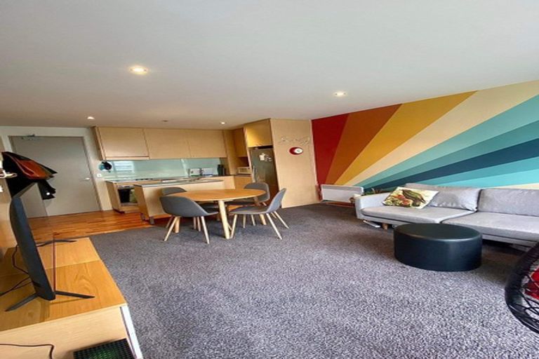 Photo of property in Sanctum Apartment, 10 Ebor Street, Te Aro, Wellington, 6011