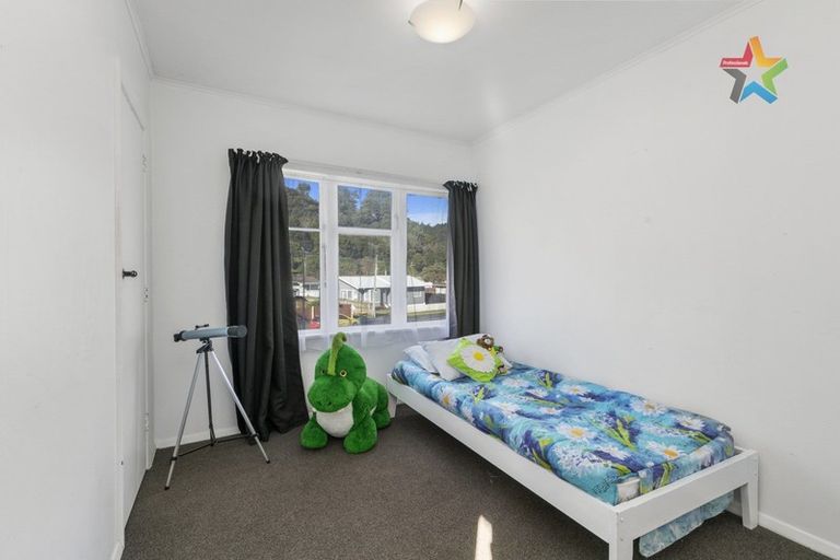 Photo of property in 23 Eldon Grove, Taita, Lower Hutt, 5019