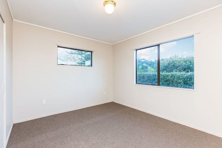 Photo of property in 1/21 Lowtherhurst Road, Massey, Auckland, 0614