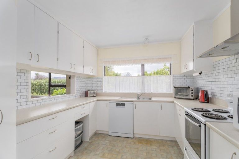 Photo of property in 24 Springbok Avenue, Whitianga, 3510