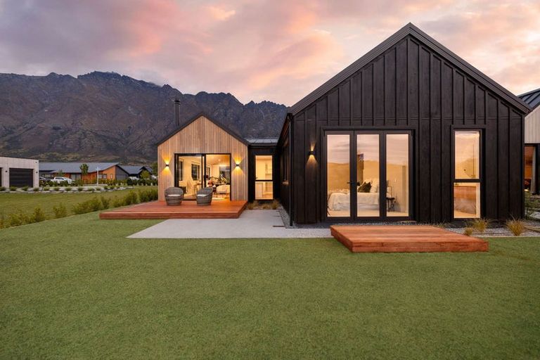 Photo of property in 22 Woolshed Road, Jacks Point, Queenstown, 9371