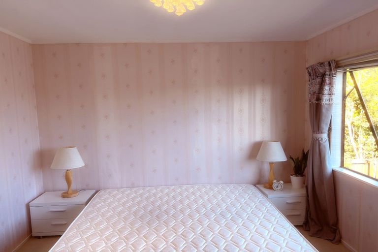 Photo of property in 2/17 Fieldstone Court, Northpark, Auckland, 2013