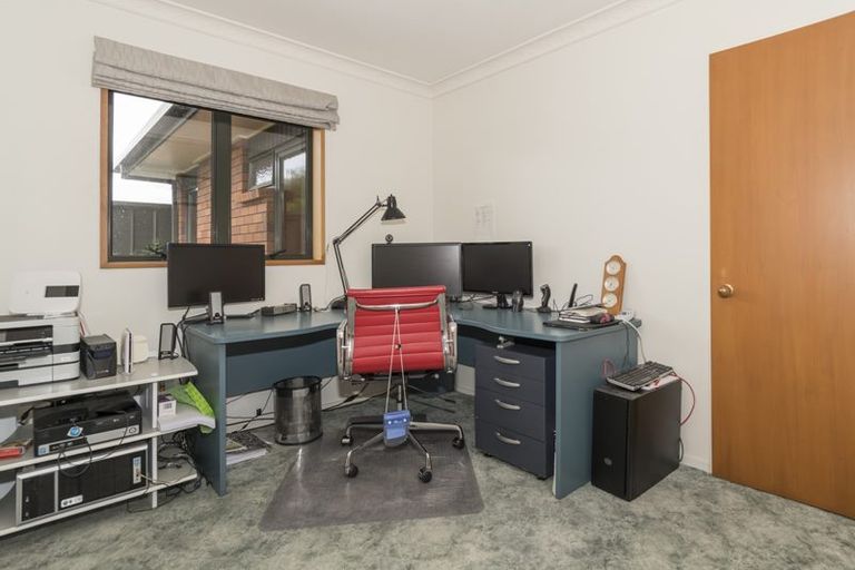 Photo of property in 4 Ashwood Grove, Omokoroa, 3114