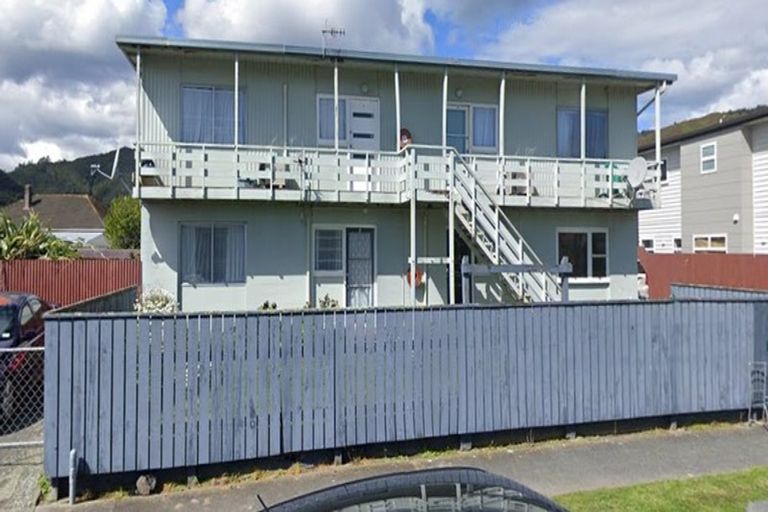 Photo of property in 7/30 Treadwell Street, Naenae, Lower Hutt, 5011