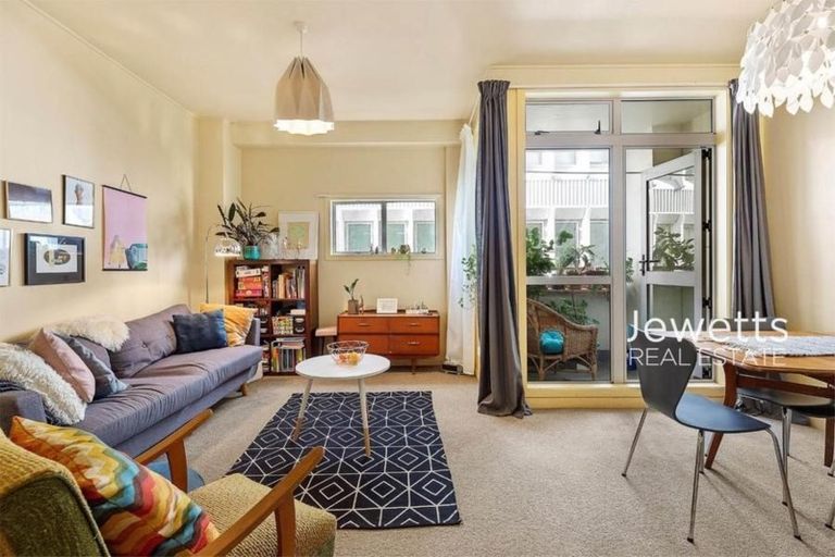 Photo of property in Dixonlane Apartments, 8/7 Feltex Lane, Te Aro, Wellington, 6011