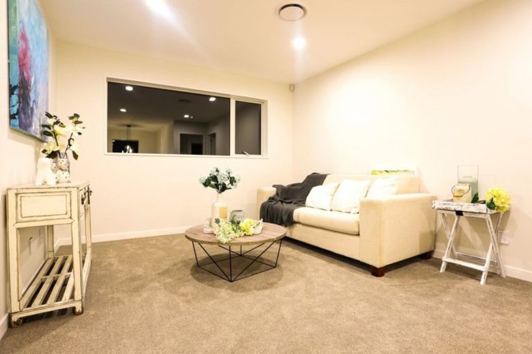 Photo of property in 10 Frontiere Lane, Silverdale, 0932