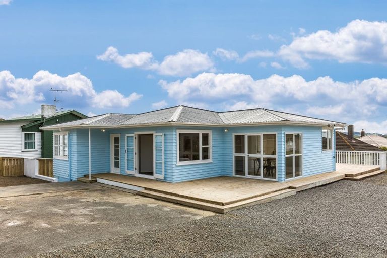 Photo of property in 79 Driver Crescent, Cannons Creek, Porirua, 5024