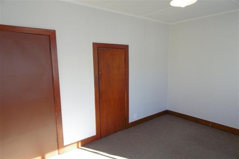 Photo of property in 27 Bulteel Street, New Plymouth, 4310