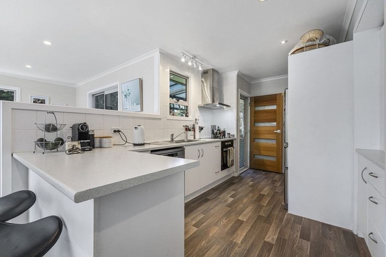 Photo of property in 4 Cheops Street, Pomare, Rotorua, 3015