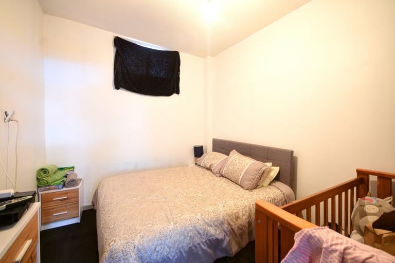 Photo of property in 56 Cutten Street, South Dunedin, Dunedin, 9012