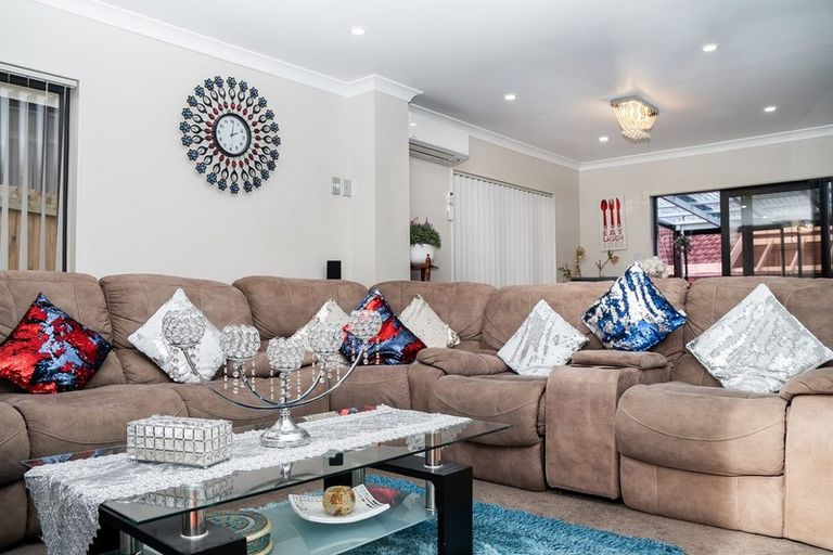 Photo of property in 70a Wallace Road, Papatoetoe, Auckland, 2025