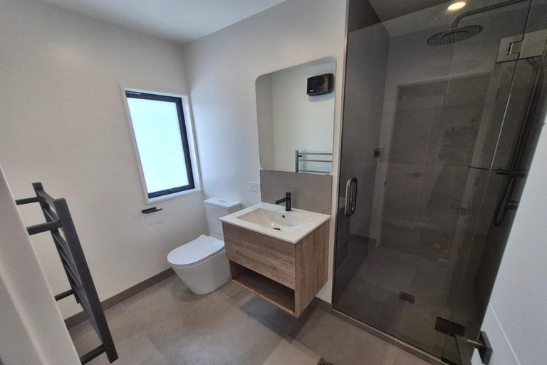 Photo of property in 233 Geraldine Street, Edgeware, Christchurch, 8013