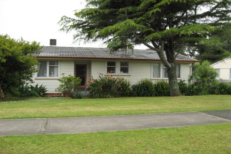 Photo of property in 44 Bader Drive, Mangere, Auckland, 2022