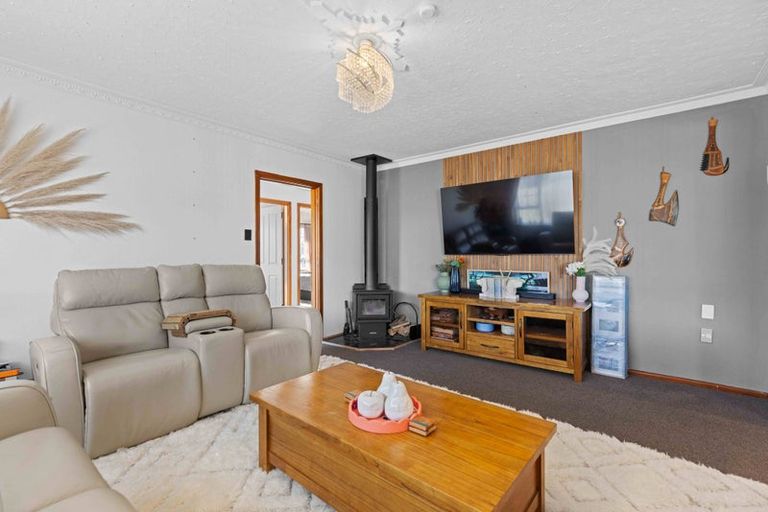 Photo of property in 12 Ottawa Road, Wainoni, Christchurch, 8061