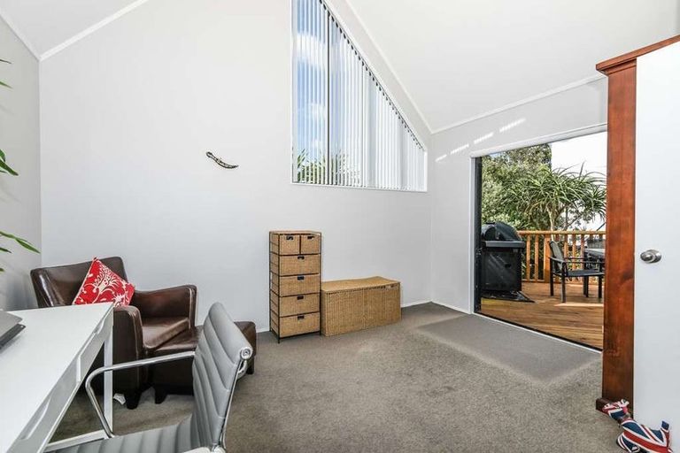 Photo of property in 2/8 Marua Road, Ellerslie, Auckland, 1051