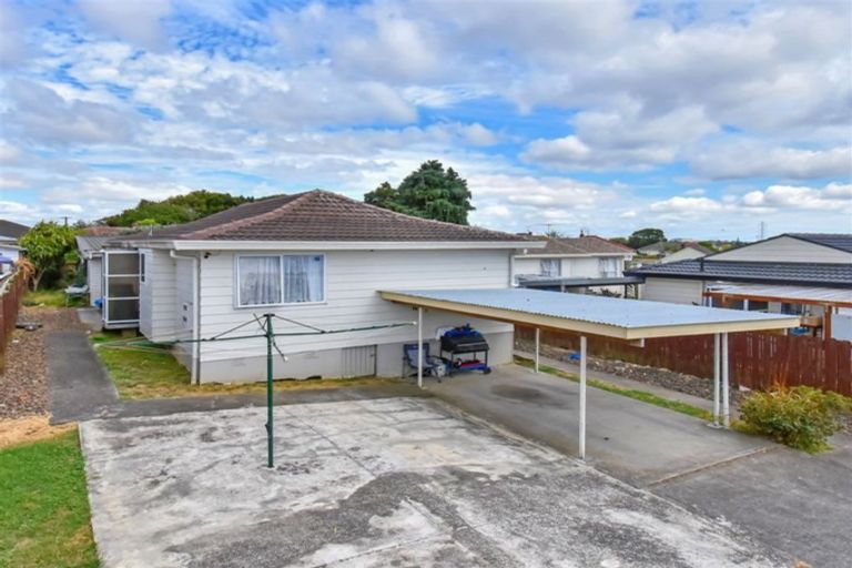 Photo of property in 3/4 Coombe Avenue, Otara, Auckland, 2023