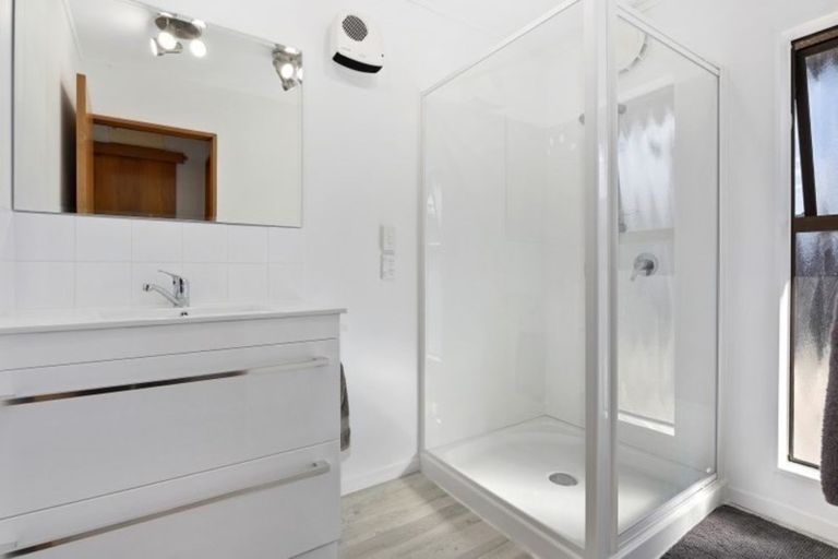 Photo of property in 21 Baltimore Crescent, Totara Park, Upper Hutt, 5018