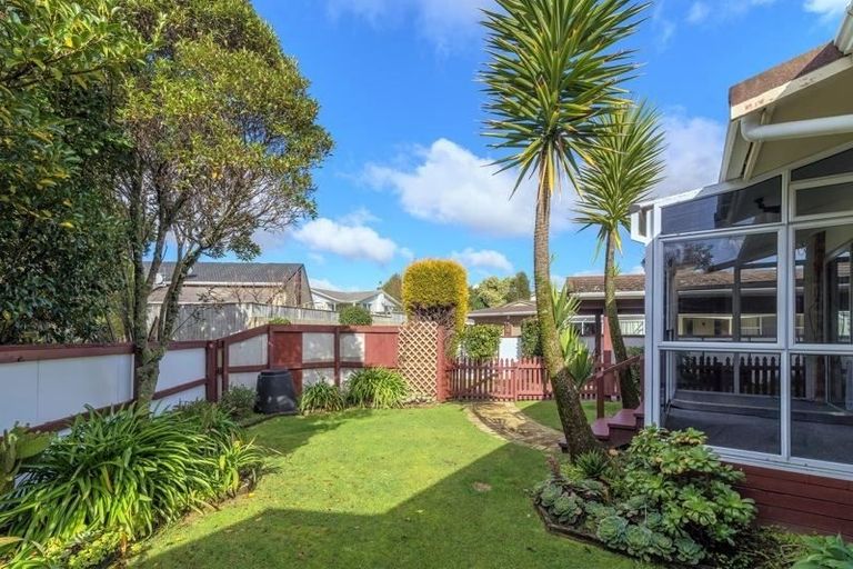 Photo of property in 10a Luxor Place, Pomare, Rotorua, 3015
