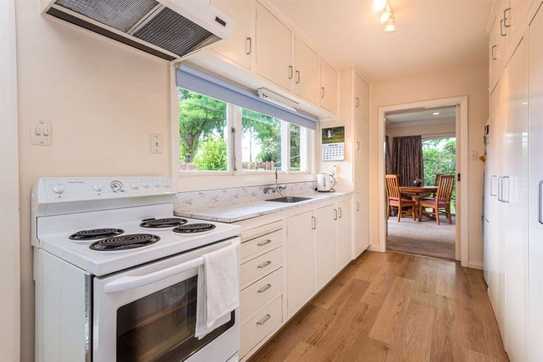 Photo of property in 1/23 Barnes Road, Redwood, Christchurch, 8051