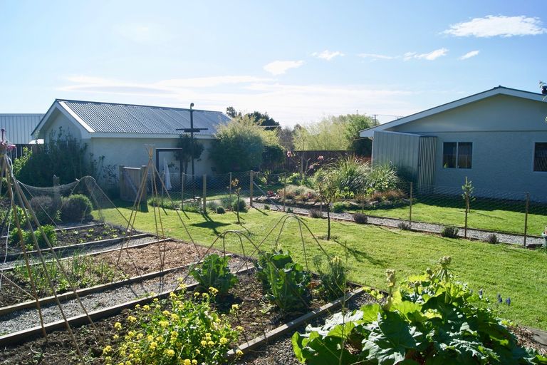 Photo of property in 52 Roseness Street, Palmerston, 9430