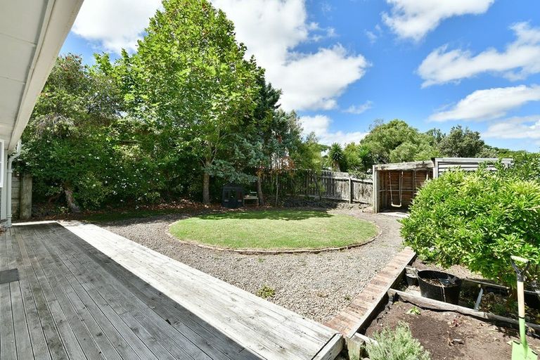 Photo of property in 25 Downer Street, Helensville, 0800