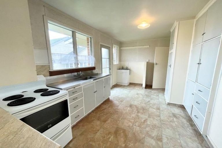 Photo of property in 1 Christie Street, Forest Lake, Hamilton, 3200