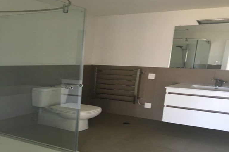 Photo of property in 44 Montgomery Avenue, Belmont, Auckland, 0622