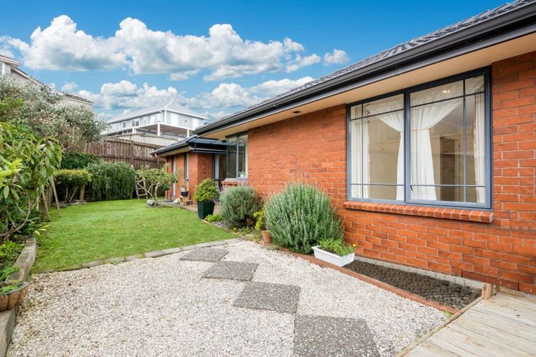 Photo of property in 29 Nimstedt Avenue, Oteha, Auckland, 0632