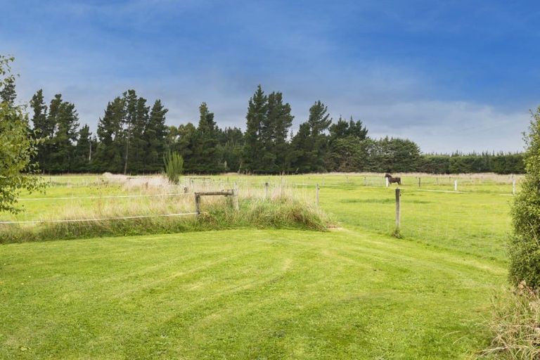 Photo of property in 572 Stonyflat Road, Loburn, Rangiora, 7472