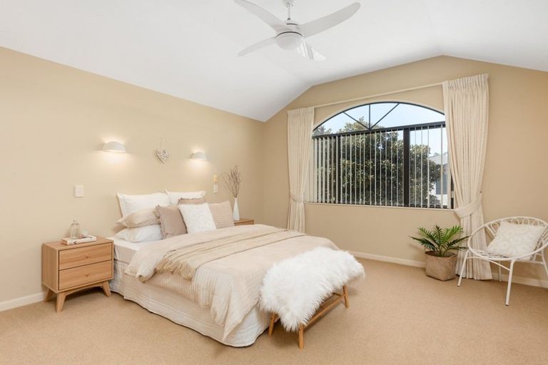 Photo of property in 98 Santa Monica Drive, Papamoa Beach, Papamoa, 3118